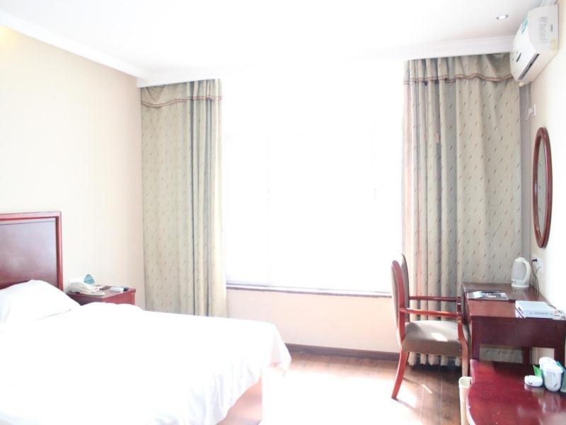 Greentree Inn Henan Kaifeng Gulou Square Express Hotel Εξωτερικό φωτογραφία
